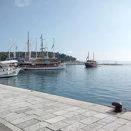 Nizetic At Waterfront